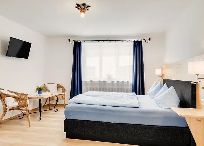 Gaestehaus U Ferienwohnungen Veronika Incl Fruehstuecksbuffet Und Koenigscard Mit 200 Kostenlosen Attraktionen