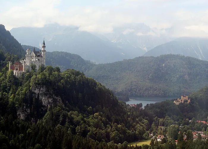 Gaestehaus U Ferienwohnungen Veronika Incl Fruehstuecksbuffet Und Koenigscard Mit 200 Kostenlosen Attraktionen