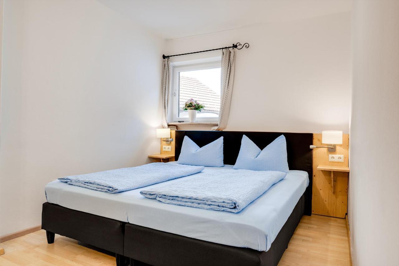 Gaestehaus U Veronika Incl Fruehstuecksbuffet Und Koenigscard Mit 200 Kostenlosen Attraktionen Appartement Unterammergau