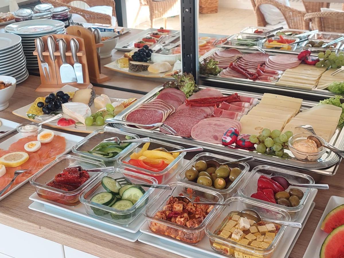 Appartement Gaestehaus U Veronika Incl Fruehstuecksbuffet Und Koenigscard Mit 200 Kostenlosen Attraktionen Unterammergau