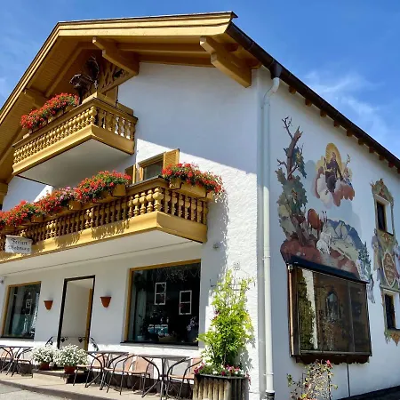 Gaestehaus U Ferienwohnungen Veronika Incl Fruehstuecksbuffet Und Koenigscard Mit 200 Kostenlosen Attraktionen Unterammergau Buitenkant foto