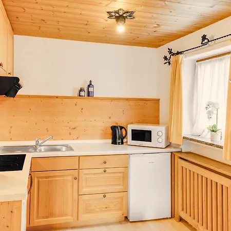 Gaestehaus U Ferienwohnungen Veronika Incl Fruehstuecksbuffet Und Koenigscard Mit 200 Kostenlosen Attraktionen Unterammergau Buitenkant foto