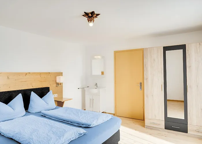 Gaestehaus U Ferienwohnungen Veronika Incl Fruehstuecksbuffet Und Koenigscard Mit 200 Kostenlosen Attraktionen