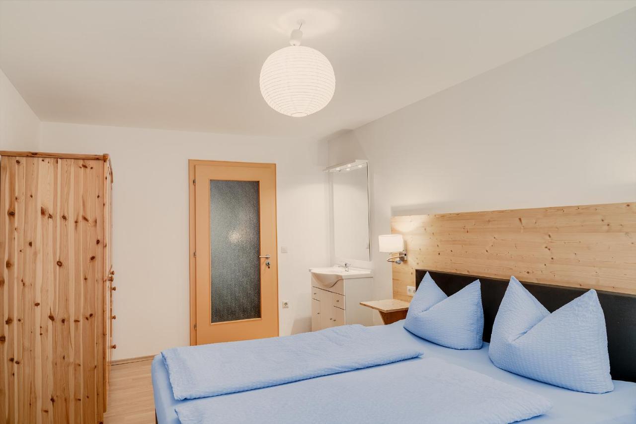 Gastehaus Veronika: Breakfast Buffet & Königscard Attractions Included Apartment *