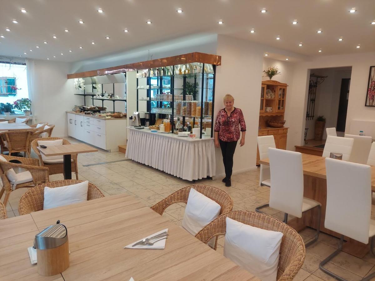 Apartment Gastehaus Veronika: Breakfast Buffet & Königscard Attractions Included *