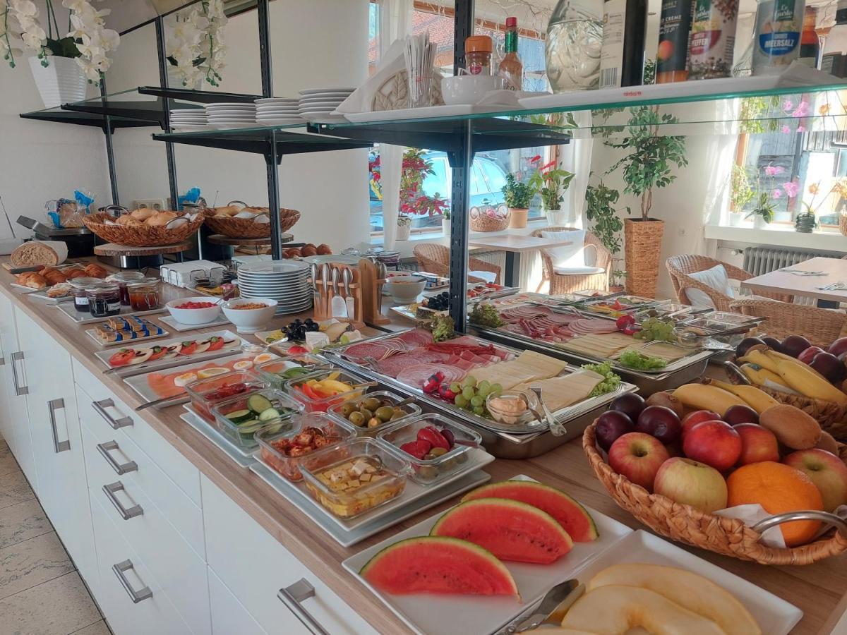 Gastehaus Veronika: Breakfast Buffet & Königscard Attractions Included
