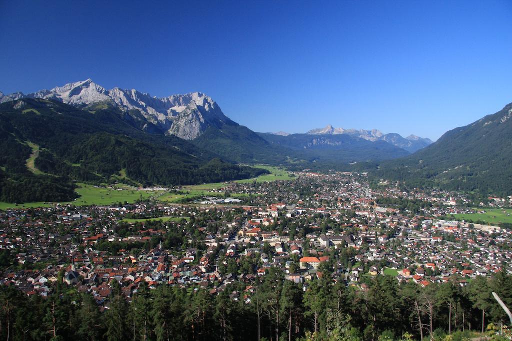 Apartment Gastehaus Veronika: Breakfast Buffet & Königscard Attractions Included *